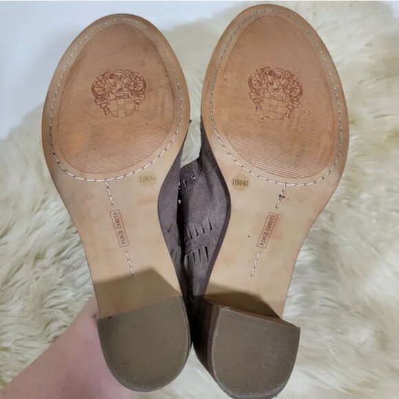 ❤️ Vince Camuto Tarita Suede Cut Out Suede Lace Up Peep Toe Booties - Picture 5 of 10